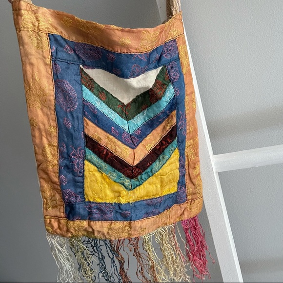 Genuine Vintage Patchwork crossbody Tote Bag with Fringe - Picture 2 of 9
